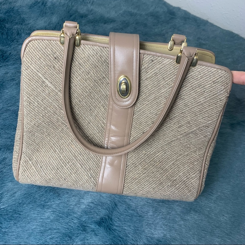 Vintage morris moskowitz handbag leather zip pocket beige
